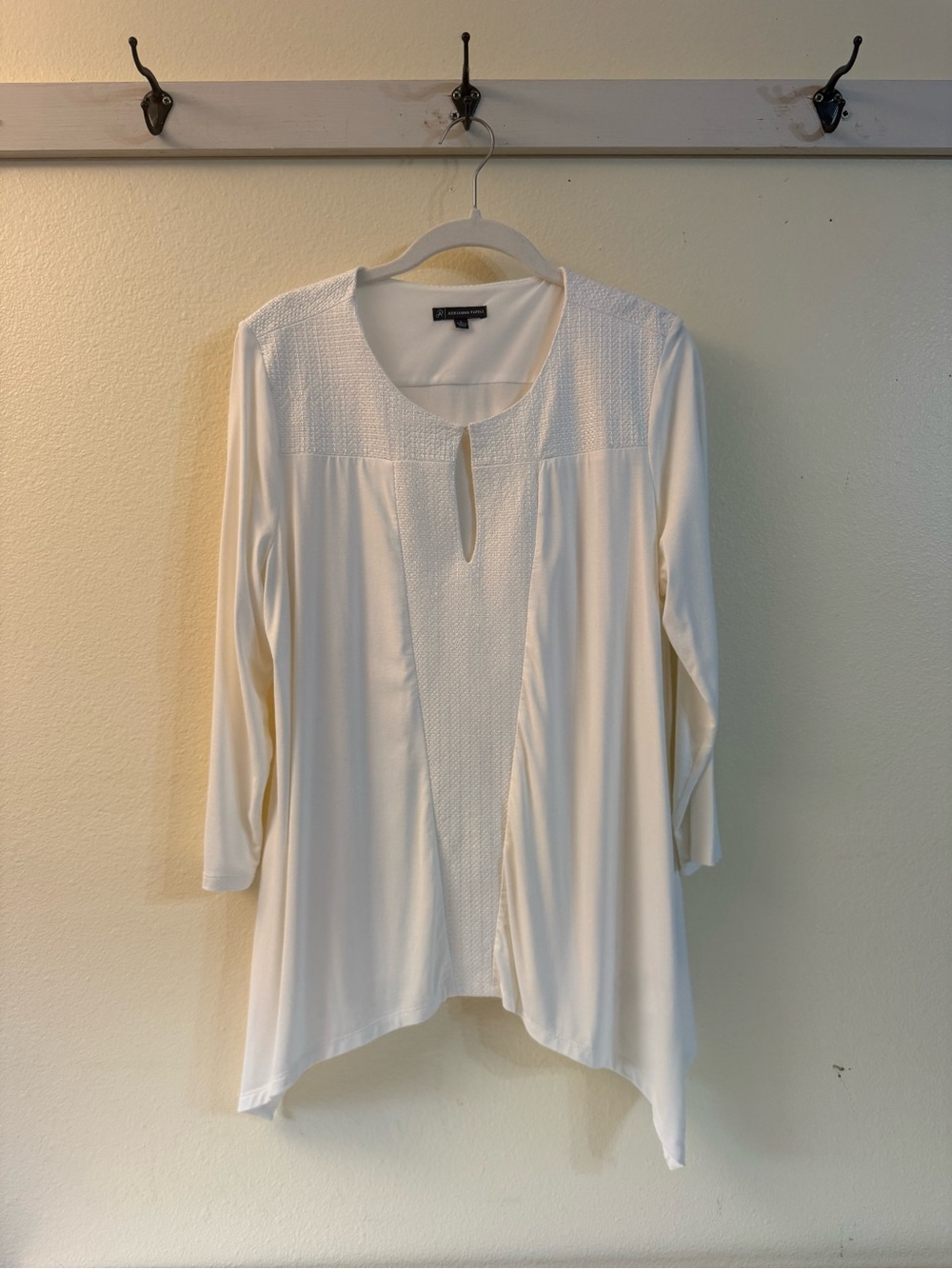 Adrianna Papell Ivory Keyhole Tunic with Textured Front